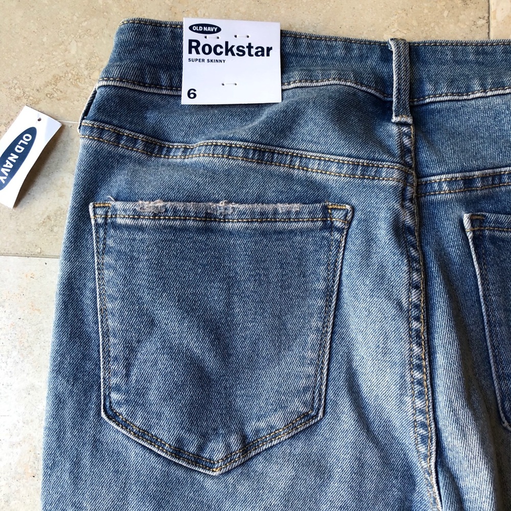RELISTED* HP! Old Navy Rock Star SuperSkinny Distressed Jean NWT Women’s Size 6 - Picture 9 of 10